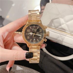 腕時計ゴールドステンレス鋼ファッション女性腕時計ブランド 2023 高級レディース偽 3 目女性クォーツ時計ギフト