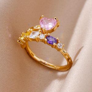 Alianças de casamento coloridas de zircão rosa coração para mulheres anel ajustável de aço inoxidável 2023 tendência estética presente de joalheria