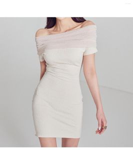 Sıradan elbiseler kadınlar yaz Kore tarzı seksi eğik çizgi boyun örgü mini elbise yüksek bel bodycon ince diz üstü