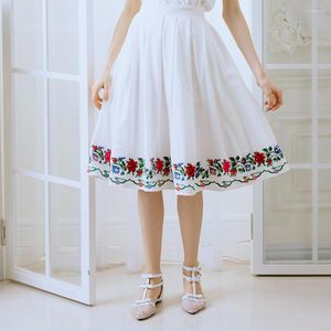 SKIRTS Lynette's Chinoiserie Spring and Summer chegou linda Cruz Stitch Fluid Fashion Fashion Expansion Salia de busto de fundo