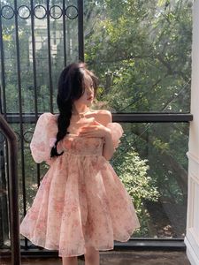 Casual klänningar blommig bubbla ärm fluffig prinsessa kort klänning för kvinnor 2023 koreansk modehylsa sommaren