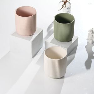 Candle Holders Modern Minimalist Nordic Tabletop Simple Creative Candlestick Stripe Matte Ceramic Art Scented Cup Ornaments