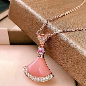 Heart Womens Necklaces Necklace Diamond Fashion Classic Necklace Skirt Shape Ladies Chains and Girls Valentine's Mother's Day Engagement Jewelry s