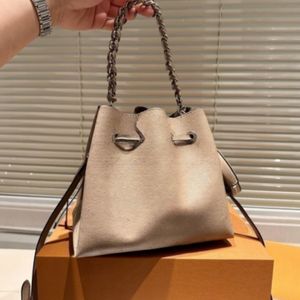 Designer Bag Bella Bucket Bag Tote Bag Crossbody Bag Fashion Woman Handväskor axelväska Purse äkta läder god kvalitet Cross Body Letter Chain bör 72 829