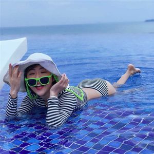 Fashion top BB sunglasses letter b year Paris brand B sunglasses jelly series square net red Sunglasses BB0099 with original box