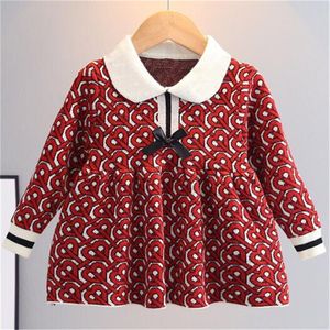 Bowknot Girls Dress Knitted Princess Maglione Abiti Primavera Autunno Lettere Stampate Designer Kids Baby Dress Abbigliamento per bambini a maniche lunghe