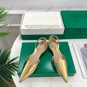 Scarpe eleganti da donna di lusso con scarpe lucide con tacco piatto a punta, scarpe firmate da donna in oro nero, moda classica da donna, resort per feste di matrimonio