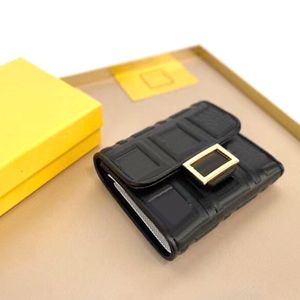 ホットデビュー 8013 カラーブラックサイズ 10X8X5 輸入カーフスキン絶妙な仕上がりカウンターに匹敵する多機能小型財布超実用的