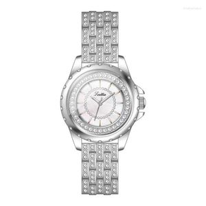 Нарученные часы Scottie Ladies Gold Party Watch Watch Women Diamond Fashion China Golden Clock для AR Женские квартальные наручные часы