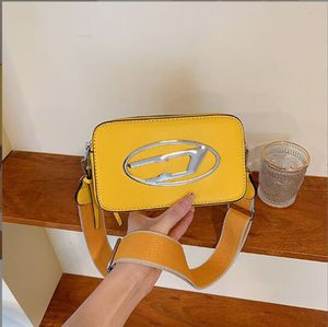 Brieftaschen Designer Taschen 2023 Frauen Mode Einfache Breite Schulter Gurt Farbe Passenden Kleine Quadratische Umhängetaschen Kamera Taschen