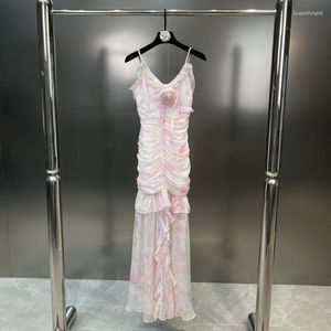 Sukienki na co dzień PREPOMP 2023 kolekcja letnia seksowna bez rękawów V Neck różowa aplikacja z kwiatowym nadrukiem Ruffles długa sukienka kobiety Maxi Vestido 315