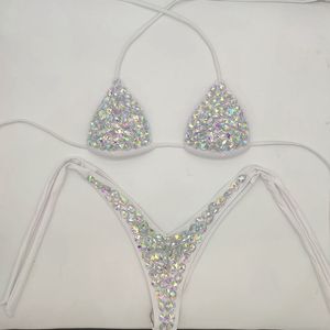 Biquíni de férias feminino Bikini conjunto Diamond Swimwear Sexy Mulheres maiúsculas de maiô Bling Stones Beachwear 230707