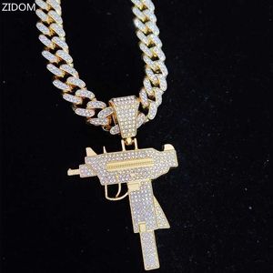 Hänge halsband män kvinnor hip hop is ut bling uzi pistol halsband med 13 mm miami kubansk kedja hiphop mode charm smycken 230613