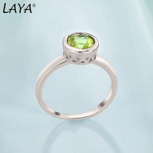 Com pedras laterais LAYA 925 Prata Esterlina Natural Peridoto Simples Moldura Anel de Dedo para Mulheres Original Moda Joias Tendência 230710