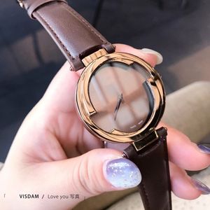 女性のファッションデザイナー腕時計高品質カジュアルクォーツ電池ムーブメントレザースチール時計