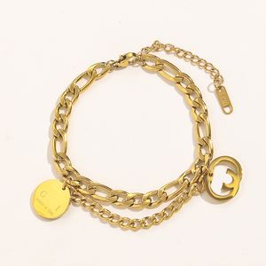 Bracciale in acciaio inossidabile di design Catena di marca di lusso Bracciale placcato in oro 18 carati Progettato per le donne Gioielli d'amore Bracciale di fidanzamento da viaggio per feste di matrimonio Non sbiadito