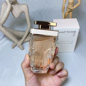 Kadın parfüm bayan sprey 75ml edt chypre çiçek notaları tatlı ve zarif koku genç kadınlar için uygun en yüksek baskı kokusu