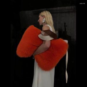 Borse da sera Luxury Faux Fur Women Shoulder Designer Borse in peluche Pu Leather Patchwork Lady Clutchs Borse Tote di grande capacità Inverno