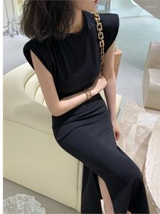 Lässige Kleider Schwarz Koreanische Mode für Damen Gepolsterte Schulter Ärmellos Rundhalsausschnitt Vestidos Robe Elbise Schlankes langes T-Shirt-Kleid