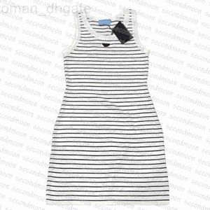 Basic & Casual Dresses designer Metal Badge Knit Dress Women Sleeveless Knitted Summer Sexy Tight Party Bodycon N3DJ