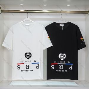 Her Türlü Tişört Tişört Tasarımcı Erkek Tişörtleri Siyah ve Beyaz Çiftler Sokakta Duruyor Yaz T-Shirt Boyutu S-S-XXXXXL BABABA 17