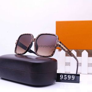 Occhiali da sole Top Luxury Designer Occhiali da sole Overseas Square occhiali da viaggio moda 9599 x0710