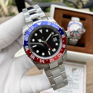 Mens Fashion Designer Watch Mechanizm automatyczny Pasek ze stali nierdzewnej Sapphire Glass Fashion Luxury Gift Watch