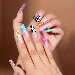 Unhas postiças estilo europeu e americano 24 pçs unha usável cor dos desenhos animados padrão vaca unhas acabadas patch reutilizável