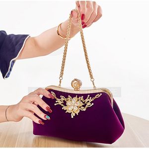 Evening Bags Female Velvet Diamond Pearl Purse Vintage Crystal Bag Flower Wedding Party Bride Clutch Handbag 230710