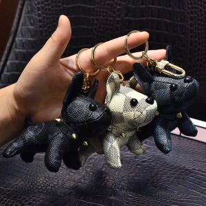 ボックスデザイナー付き犬のキーチェーン漫画動物小さなクリエイティブアクセサリーキーリングPUレザーレターパターンカーキーチェーンジュエリーギフトアクセサリー6色