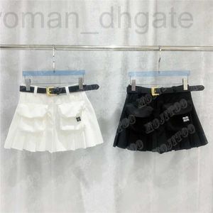 Taglie forti Abiti firmati Donne Abito a pieghe Minigonna con cintura Abbigliamento da lavoro Tasca Lettera Ricamo Vita alta Corta da donna Gonne sexy RVIU