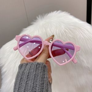 子供のかわいいハート型サングラス子供レトロかわいいピンク愛サングラスフレームファッション新しいガールズボーイズベビー UV400 メガネ