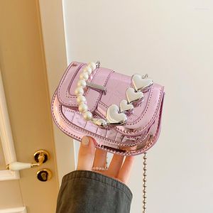 Omuz çantaları lüks kadınlar marka patent deri timsah desen crossbody çanta moda zinciri küçük yarım ay messenger