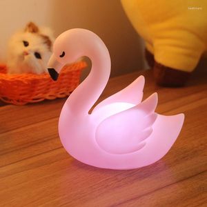 Luzes noturnas INS Creative Flamingo Mesma luz cisne alimentando bebê brinquedo rosa menina desenho animado decoração de mesa quarto