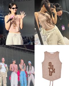 Jennie Woman T Shirt Designer Fashion Colete Summer Casual T-Shirts Elegante Sem Mangas Oco Out Coletes Short Tees Camisas Femininas Tops 23SS