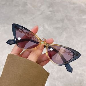 Marque de luxe Designer Cat Eye lunettes de Soleil Femmes Pour Hommes 2023 Tendance Lunettes De Soleil De Mode Vintage Sexy Dames Petit Cadre Shades