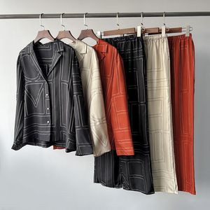 2023 T-oteme-Pyjama-Oberteil/-Hose mit Monogramm-Stickerei, frei zur Auswahl eines neuen Stils