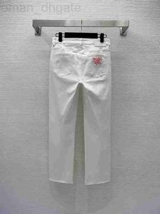 Dam Jeans designer 23ss Dam Byxor Denim jeans kvinnor Slim Fåll Nedskuren ficka Rak Pipe Cropped Hög kvalitet Damkläder SBRY