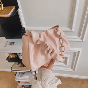 Bolsa de grife Bolsas de ombro Sacolas Necessidades diárias femininas de cores vivas um estilo minimalista adequado para passeios de verão06