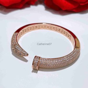 Braccialetto Vendita calda Celebrità vite Completa trapano unghie Bracciale Braccialetti d'oro Braccialetti da donna Punk per il miglior regalo di lusso Gioielli di qualità superiore J230710