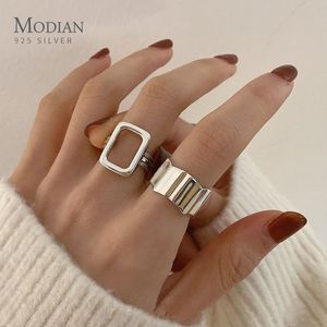 Med sidostenar Modian 925 Sterling Silver Mode Ihåligt Fyrkantig Stapelbar Justerbar Fingerringar För Kvinnor Jubileumspresenter med fina smycken 230710