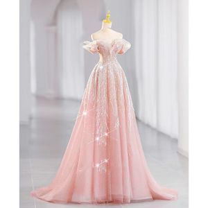 Lyxiga bling balklänningar 2023 Sexiga gnistrande rosa paljetter Svarta flickor Kristaller Kvällsfestklänningar Robe De Soiree Vestidos Sweep Train Evening Klänningar