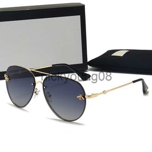 Óculos de sol 2022 Marca de óculos de sol abelhinha fashion novo metal armação grande Óculos de sol retrô masculino e feminino óculos high-end UV400 x0710