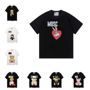 Sunmmer bayanlar erkek tasarımcıları t gömlek tişörtleri moda mektup baskı kısa kollu bayan tees lüksler rahat kıyafetler üstleri tişörtler giyim moschino