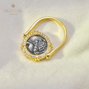 حلقات الفرقة عصر النهضة الصلبة 925 الفضة اليونانية الأسد عملة Flip Flip Ring 18K Gold Tone النحت العتيقة حلقة C11R1S25983 230711