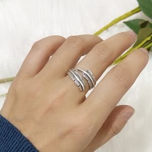 結婚指輪シルバーカラーフェザーオープンヒップホップ調節可能なリングファッションジュエリーギフトヴィンテージ古代パンク女性のためのバンド 230710