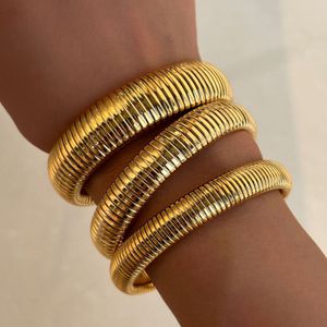 Bangle 18cm Gold Plated Stainless Steel Bracelet For Women Vintage Elastic Gypsy Polishing Aesthetic Jewelry 230710