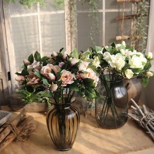 Fiori Decorativi 3 Teste Gardenia Fiore Seta Artificiale Per Matrimonio Decorazione Domestica Flores Artificiales Fake Fleur Artificielle