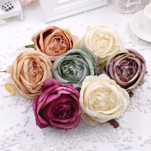 Dekorative Blumen 30 teile/los Künstliche Kopf Rose Seide Papier Blume Köpfe DIY Kränze Hintergrund Wand Hochzeit Hause Dekoration