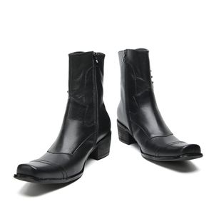 2023 Original dragkedja lokomotivskor Fashion Solid Color Pointed Toe Motorcykelstövlar Elegant Man Leather Long Boots